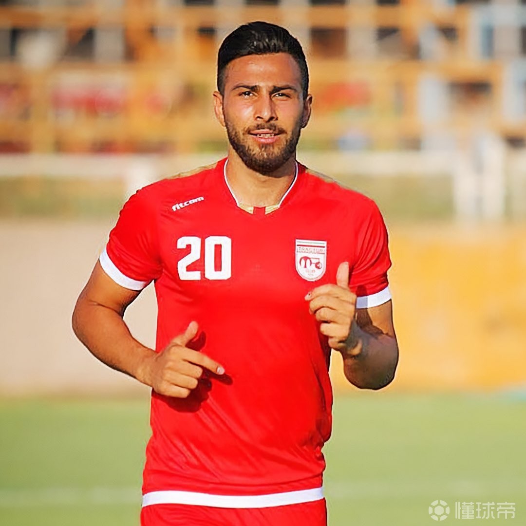 大发娱乐平台-阿尔及利亚队频频犯规，面临惩罚的简单介绍