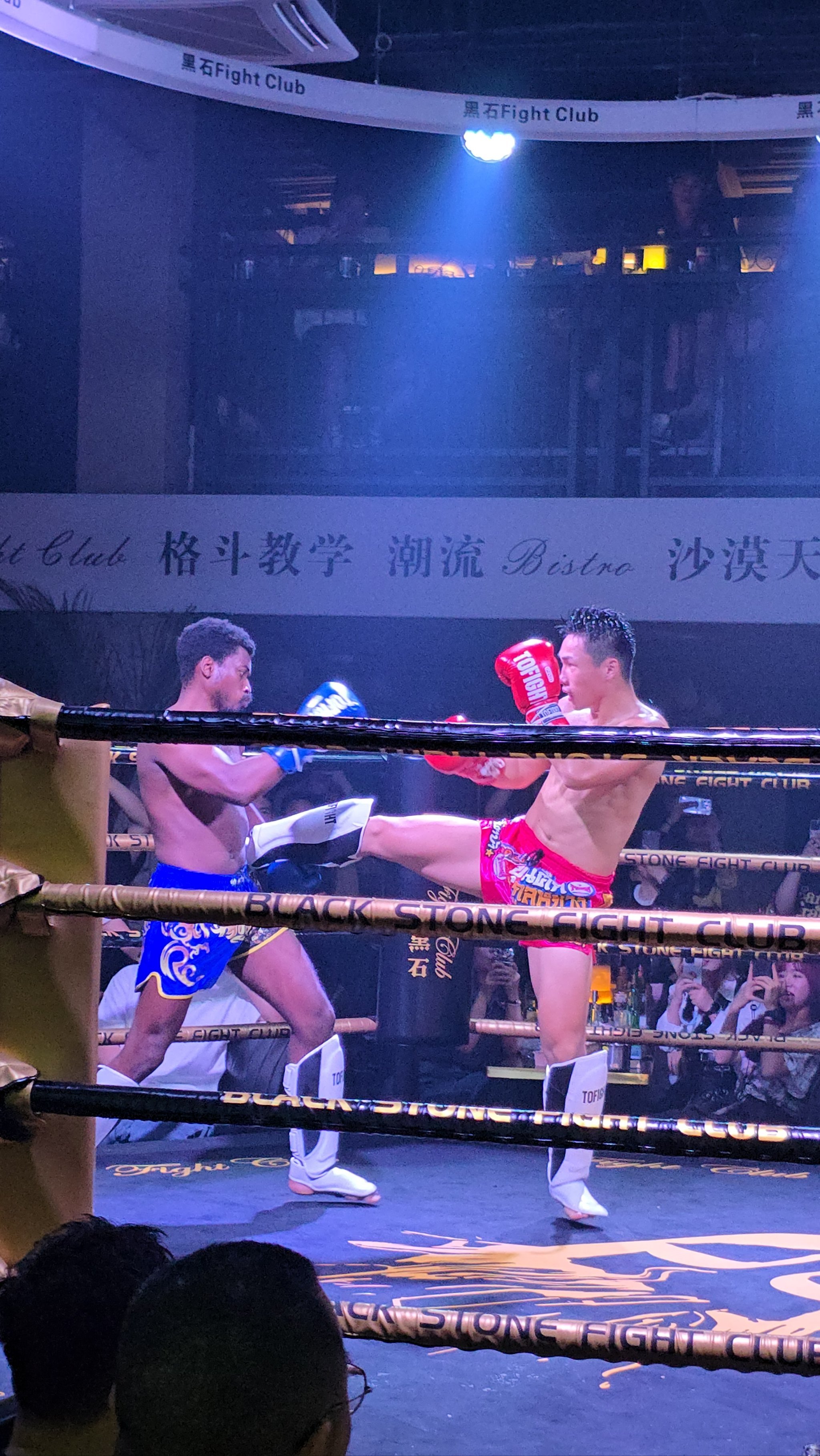 竞技场上的风采！运动员们用实力征服观众